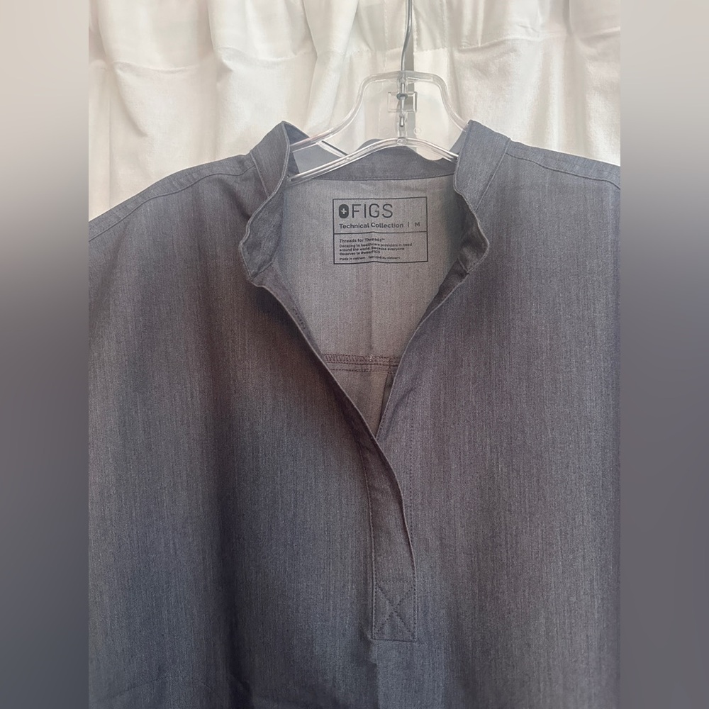 FIGS Heather Gray Collarless Tunic Top
